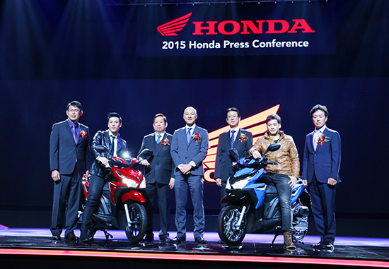 All New Honda Click125i,All New Click125i,Click125i,Click ใหม่,ฮอนด้า คลิก ใหม่,ฮอนด้า คลิก 125i ใหม่,ราคา Click125i,ราคา Click125i ใหม่,จักรยานยนต์ฮอนด้ารุ่นใหม่,Honda Click125i 2015,New CRF250L,New CRF250M,Zoomer-X สีฟ้าบลูชาร์ค