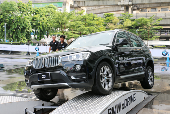 BMW X DRIVE XPERIENCE ROADSHOW 2015,BMW XDRIVE,ระบบขับเคลื่อนอัจฉริยะ 4 ล้อ แบบ xDrive,ทดสอบระบบขับเคลื่อนอัจฉริยะ 4 ล้อ,ทดสอบระบบ xDrive,ระบบขับเคลื่อนอัจฉริยะ 4 ล้อ แบบ xDrive ของ BMW,DSC,ระบบควบคุมเสถียรภาพ