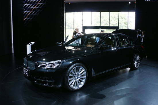 ö,BMW 740Li ,BMW Gesture Control,ѧ Sky Lounge panorama,Welcome Light Carpet,෤ BMW EfficientLightweight,çҧǶѧẺ Carbon Core,Ѻ  7,Ѻ 740Li 