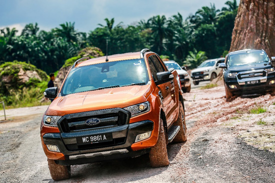  ù ҧ “öк觻” 㹧ҹ ASEAN Car of the Year Award,ASEAN Car of the Year Award,öк觻,ҧöк觻,Pick-up Truck of the Year, ù,ford ranger
