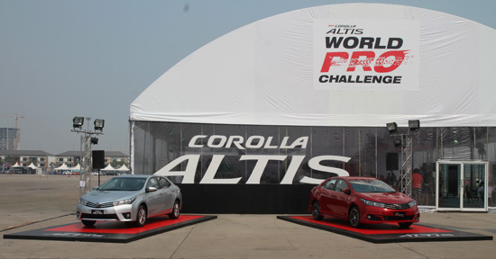 New Corolla Altis World Pro Challenge,สนามแข่ง Nurbugring,ลาน P9 ริมทะเลสาบ เมืองทองธานี,สนามแข่งรถ Nurburgring,โชว์สมรรถนะ Corolla Altis,Masato Kawabata,Manami Kobayashi,Oakley Lehman,Motor Show ครั้งที่ 37,MotorShow 2016