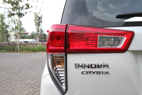 Toyota Innova Crysta 2.8 V, Toyota Innova Crysta,ทดลองขับ Toyota Innova Crysta 2.8 V,ทดสอบ Toyota Innova Crysta,รีวิว Toyota Innova Crysta 2.8 V,รีวิว Toyota Innova, Toyota Innova Crysta 2.8 V รีวิว,testdrive Toyota Innova Crysta 2.8 V,ทดลองขับ Innova Crysta,รีวิวรถใหม่