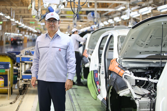  มิตซูบิชิ มอเตอร์ส,ผู้ส่งออกรถยนต์มากที่สุดของไทย,โรงงานผลิตรถยนต์มิตซูบิชิ,โรงงานผลิตรถยนต์มิตซูบิชิ นิคมอุตสาหกรรมแหลมฉบัง,มร. คาร์ลอส กอส์น