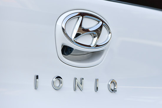 Hyundai Ioniq Electric,Hyundai Ioniq,Hyundai Ioniq EV,รถยนต์พลังงานไฟฟ้า,ฮุนได ไอออนิก,ทดสอบ Hyundai Ioniq Electric,ทดสอบ Hyundai Ioniq,ทดสอบ ฮุนได ไอออนิก,ทดสอบรถยนต์พลังงานไฟฟ้า,ทดลองขับ Hyundai Ioniq Electric,ทดลองขับ Hyundai Ioniq,ทดสอบรถ,รีวิวรถใหม่,รีวิว Hyundai Ioniq Electric,รีวิว Hyundai Ioniq